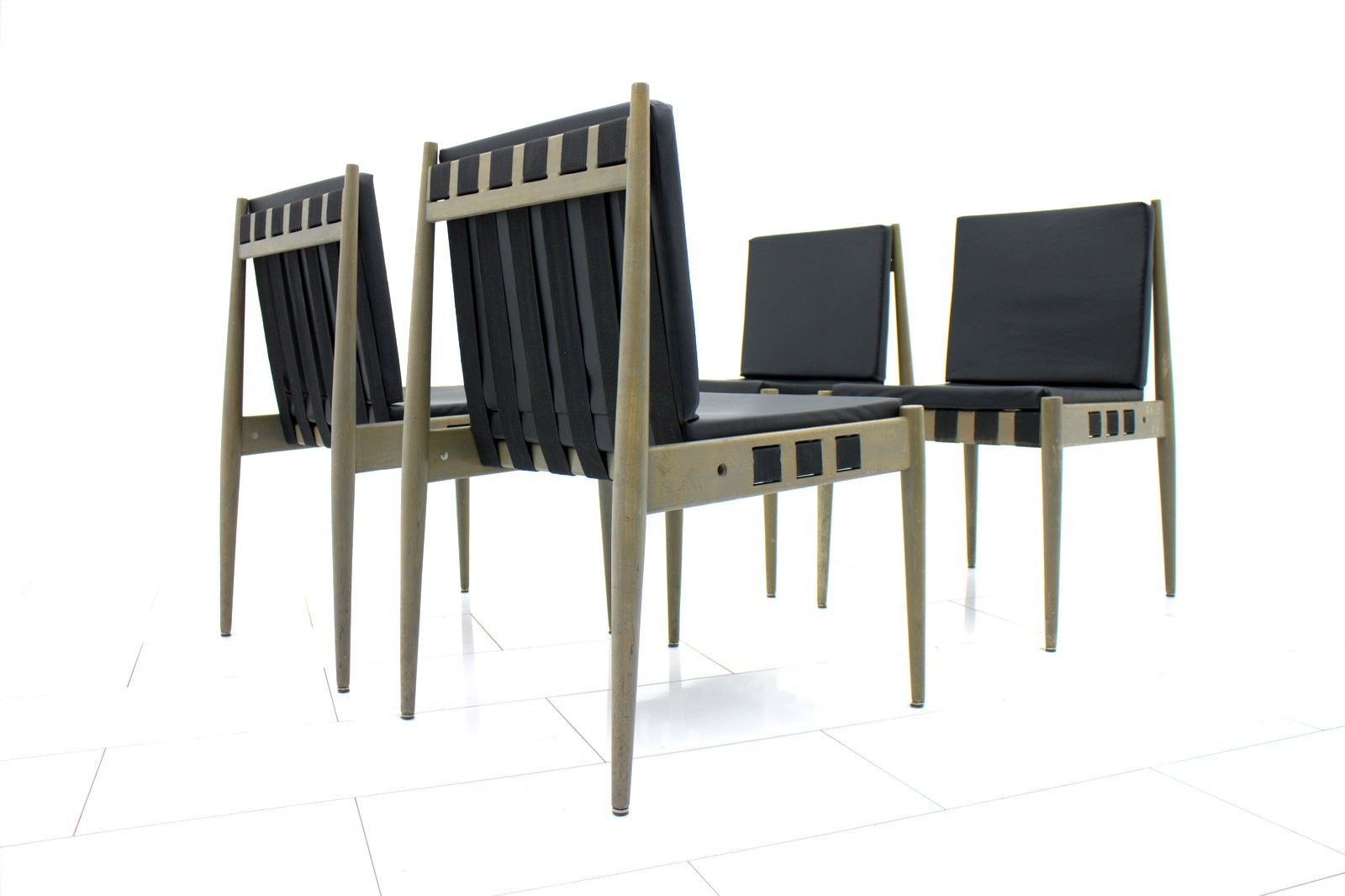 grey-dining-chair-by-egon-eiermann-model-se-121-1960s.jpg