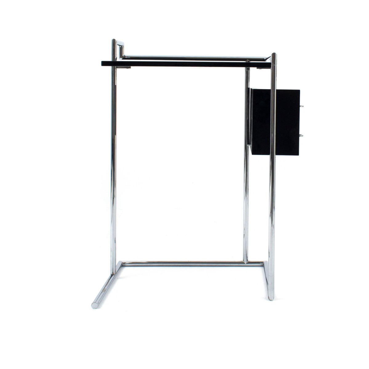 petite-coiffeuse-by-eileen-gray-from-classicon-dressing-table-32.jpg